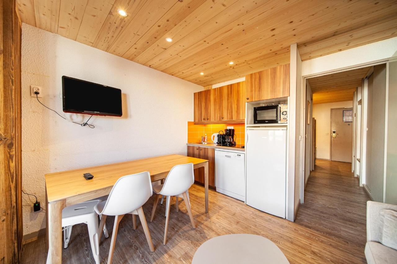 Appartement Pour 5 - Residence Avec Piscine Et Spa Huez Luaran gambar